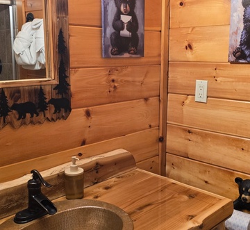 Honey Bear Lodge