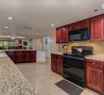 Cs Creekside Condo