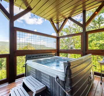 The Lodge At Coopers Hawk