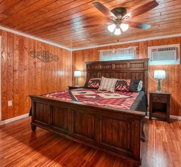 Gatlinburg's Cozy Rose