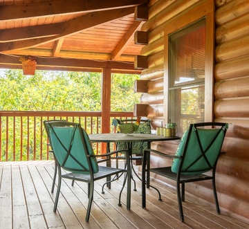 Cozy Cabin