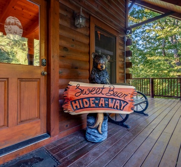 Sweet Bear Hideaway
