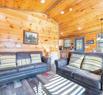 Country Bear Hideaway