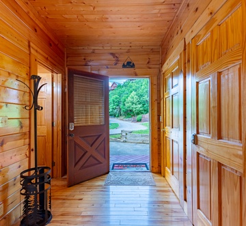 Bear Essentials Lodge