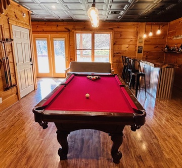 Moonshine Lodge