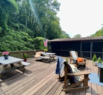 Pioneer Trail Retreat