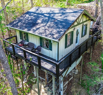 Hillside Hideaway