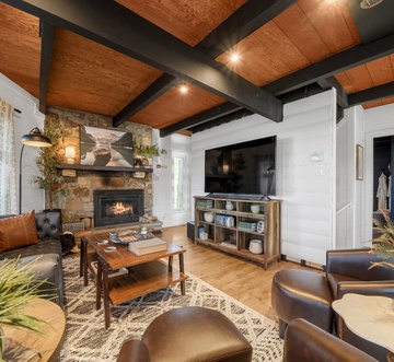 Smoky Fox Lodge