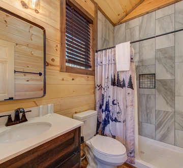 Bearfoot Splash Hideaway