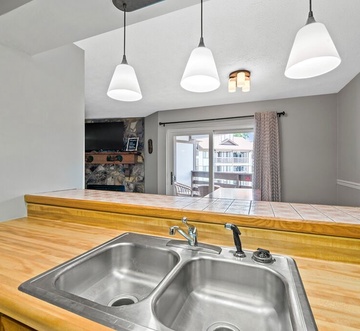 Windy Oaks Condo