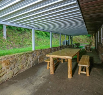 Pioneer Trail Retreat