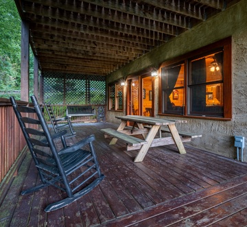Sweet Bear Hideaway