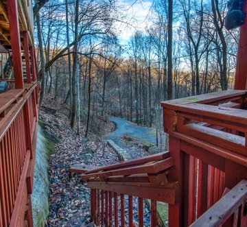 Golden Pines Retreat
