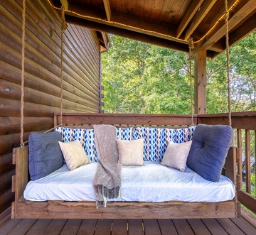 Misty Mountain Treehouse