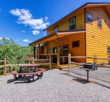 Smokey Peak Inn