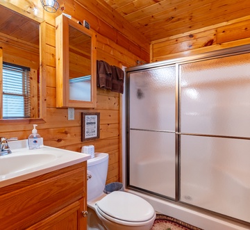 Bear Essentials Lodge