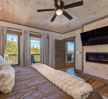 CoCo Bear Lodge