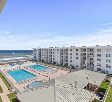 Sea Coast Gardens II 513