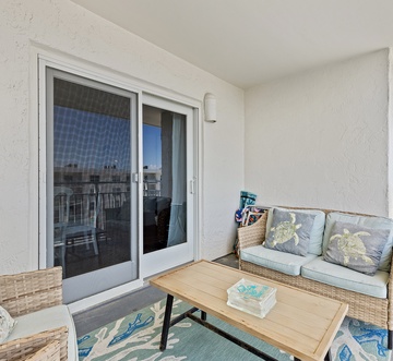 Sea Coast Gardens II 513