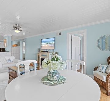 Sea Coast Gardens II 513