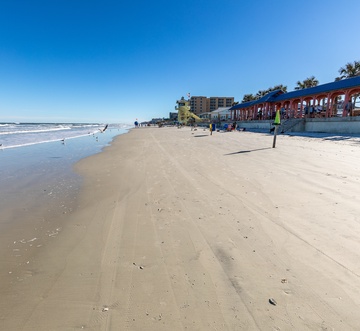 Sea Coast Gardens II 513