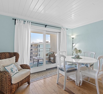 Sea Coast Gardens II 513