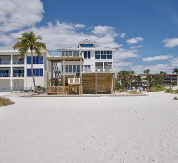 Lone Palm Retreat