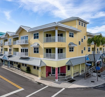 Harbour House 215