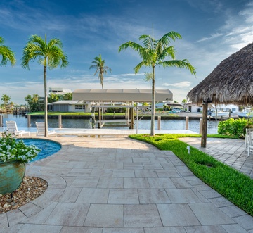 High Tide Hideaway