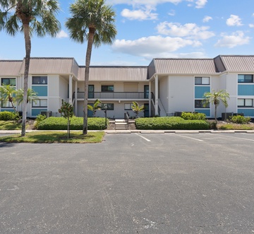 Estero Island Yacht & Racquet 212-Dockside Paradise