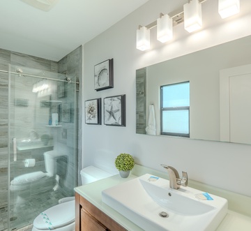 Club 205 At Bayview