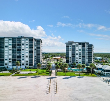 Caper Beach Club 314