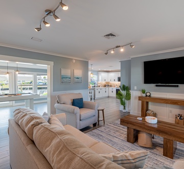 High Tide Hideaway