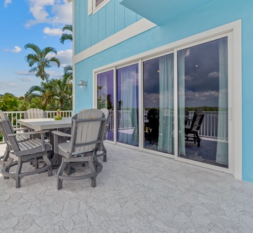 Blue Dolphin View