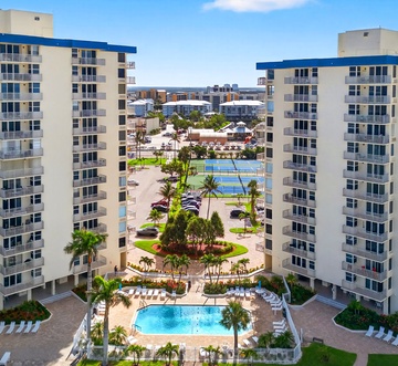 Estero Beach & Tennis Club-Penthouse 1A