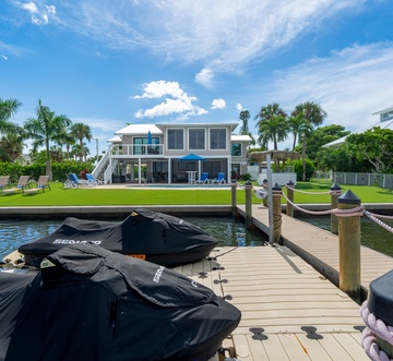 Club 205 At Bayview
