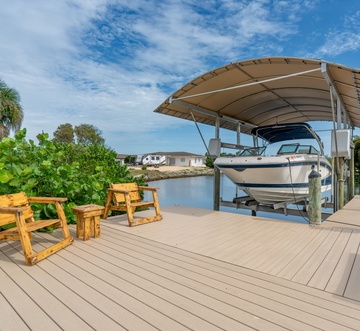 Sunshine Dock House