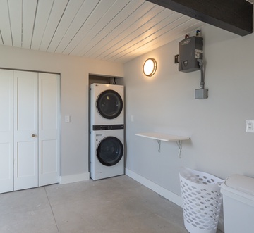 Curlew Beach Cottage