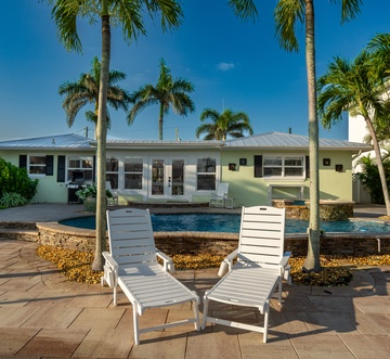 High Tide Hideaway