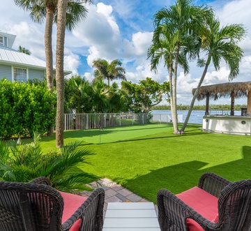 Club 205 At Bayview