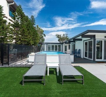 Curlew Beach Cottage