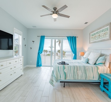 Captain's Quarters