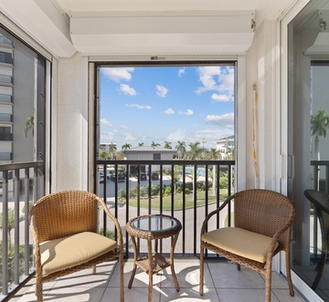 Caper Beach Club 314
