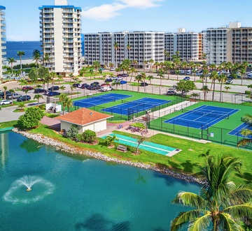 Estero Beach & Tennis Club-Penthouse 1A