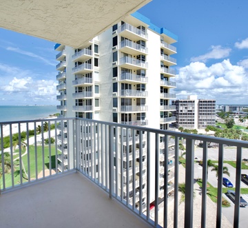 Estero Beach & Tennis 806-B