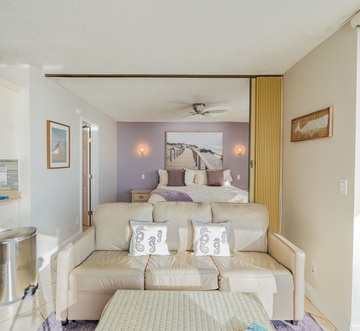 Estero Beach & Tennis 605-C