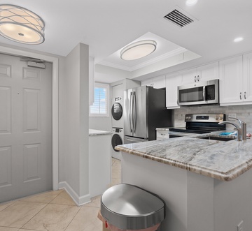 Carlos Pointe #213 Paradise Pointe