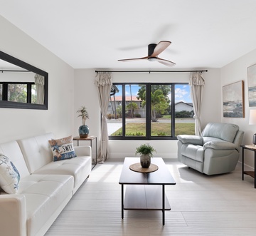 Sunshine Dock House
