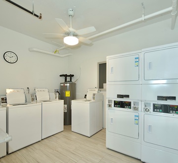 Estero Beach & Tennis 908-B