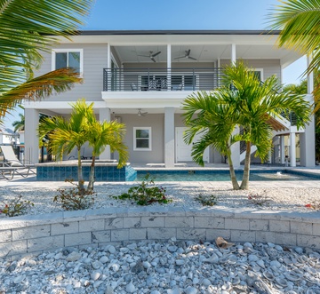 Shella Close To The Beach